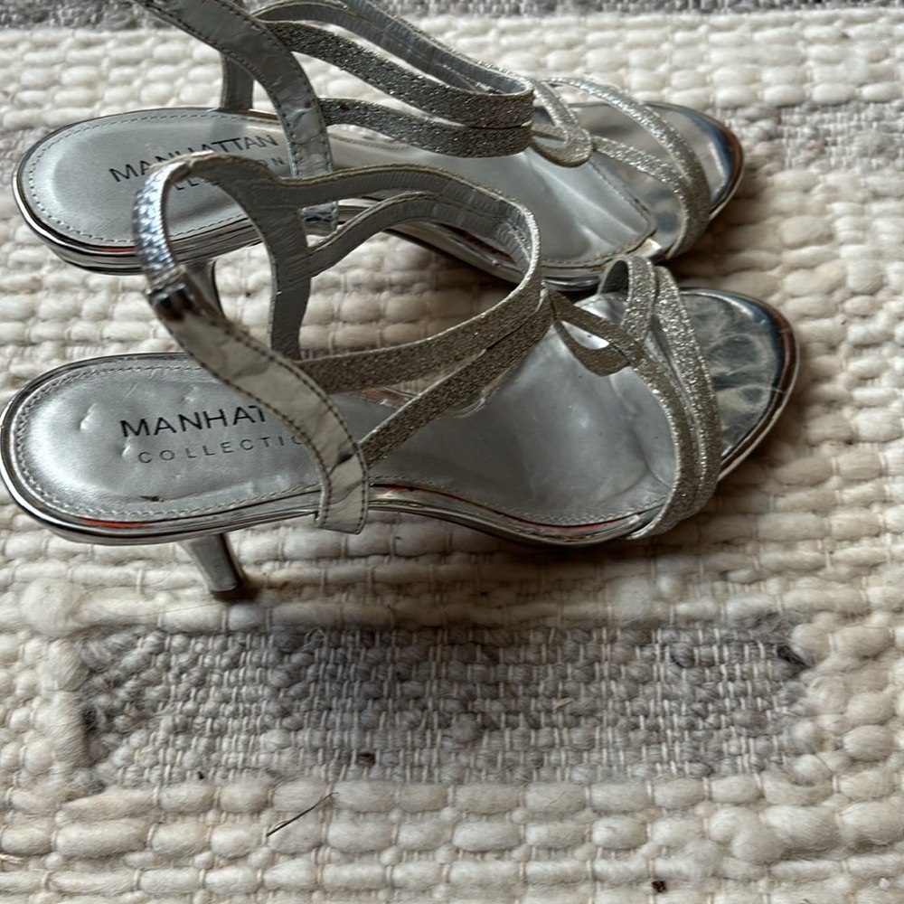 Silver Manhattan Collection heels - Picture 2 of 5